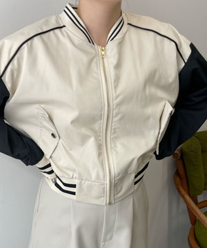 ホワイトアイボリー　モデル:155cm F着用