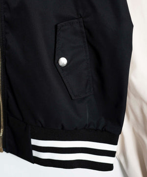 配色デザインブルゾン