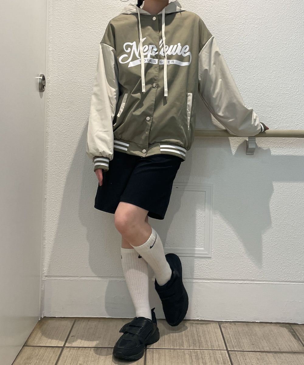 カーキ　モデル:155cm F着用