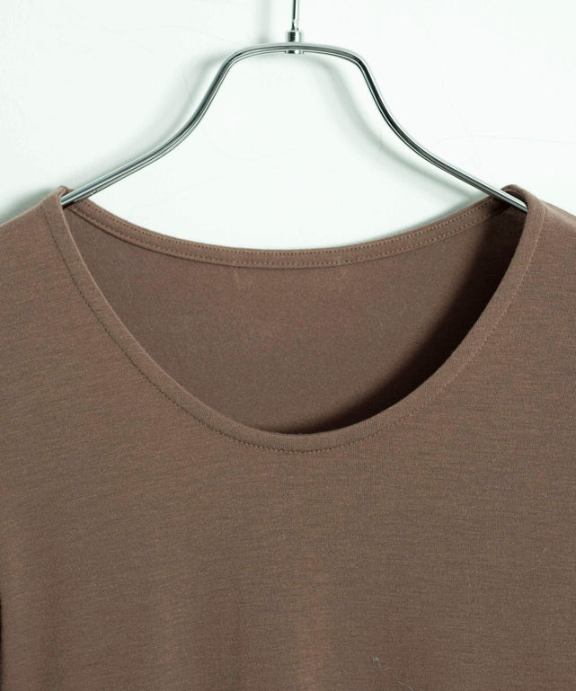 チョーカー付きUネックT