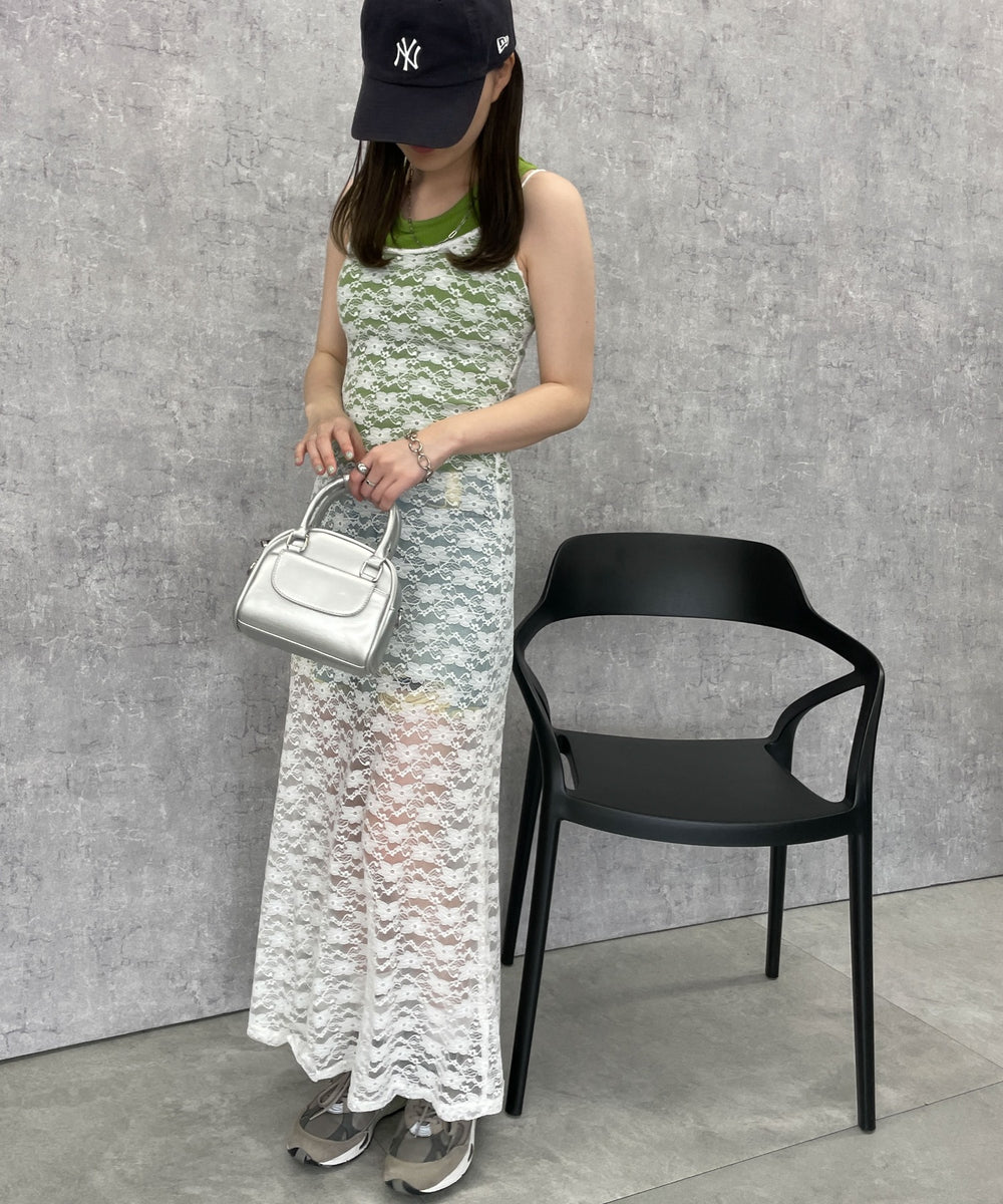 ホワイト 　モデル:155cm F着用