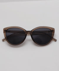 キャットアイカラーレンズアイウェア