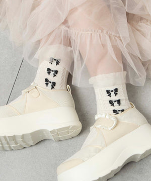 ホワイトアイボリー