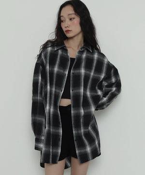 ブラックチェック１　モデル：161cm F着用