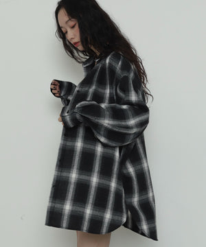 ブラックチェック１　モデル：161cm F着用