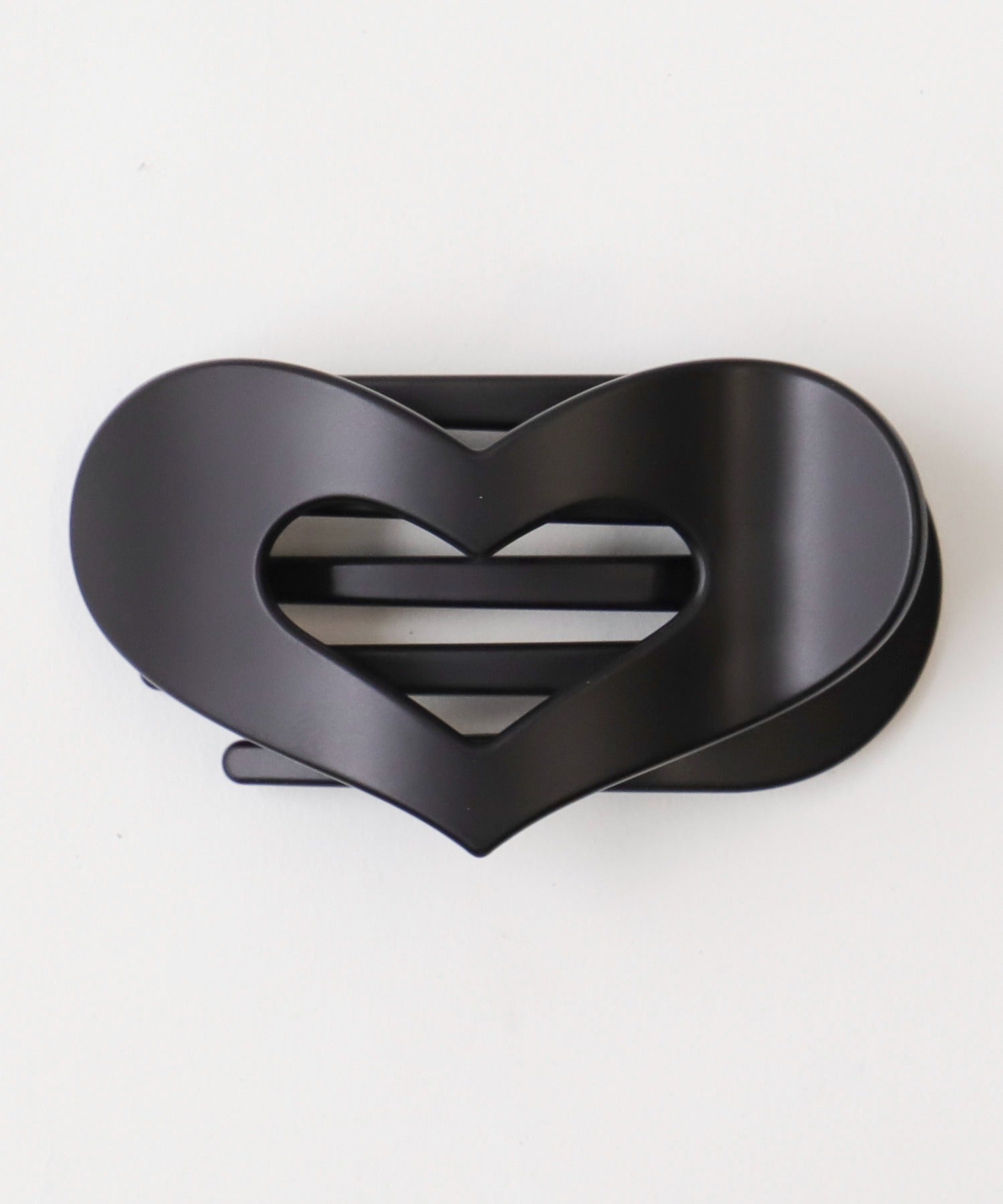 ロエムトウキョウ　LOEM TOKYO quilt black ヘアクリップ ロエムトウキョウ LOEM TOKYO quilt black ヘアクリップ - メルカリ