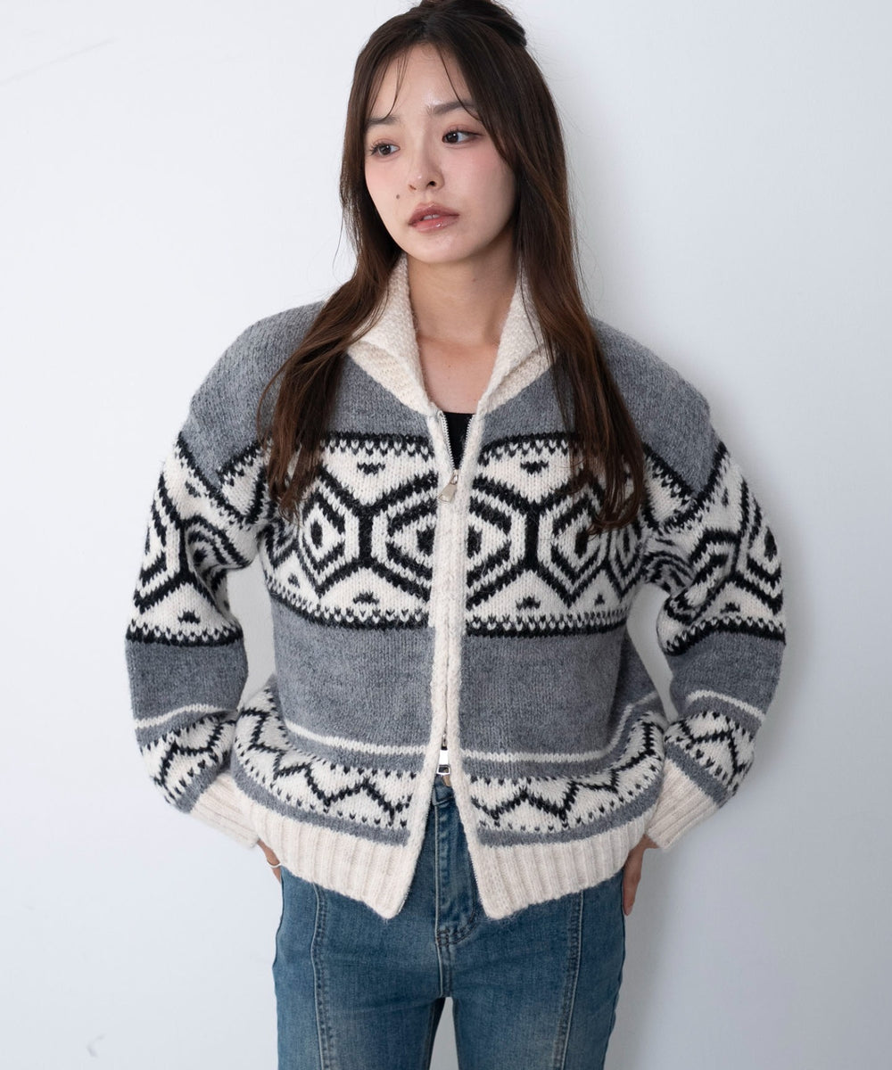 グレー　モデル：165cm F着用