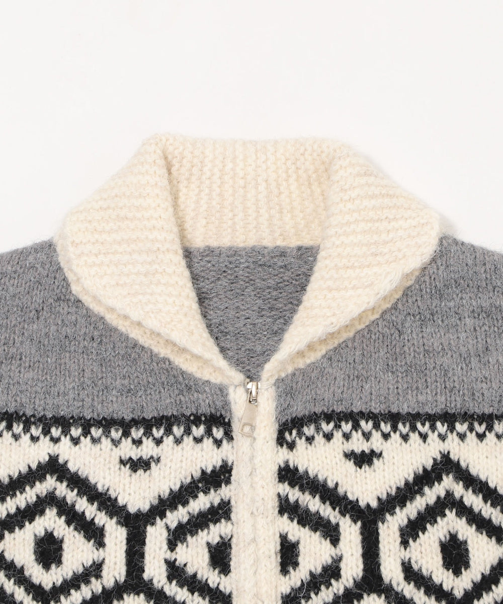 トライバル柄カウチンジップニット