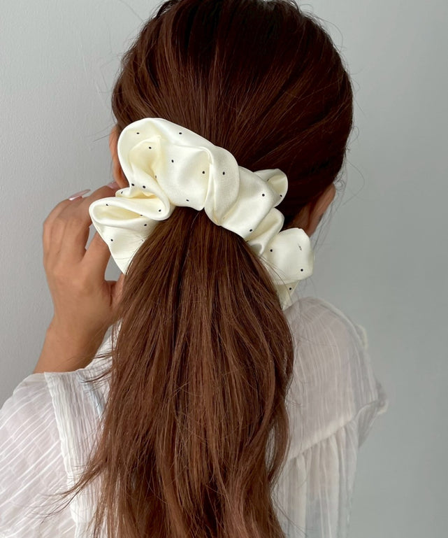 ホワイトアイボリー