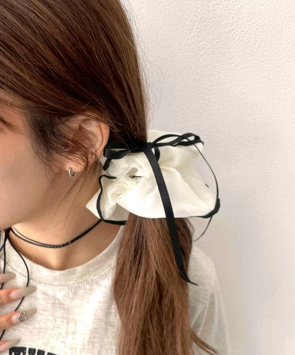 ホワイトアイボリー