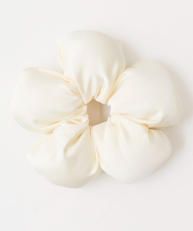 ホワイトアイボリー