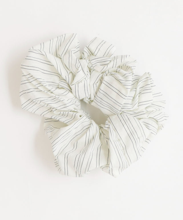 ホワイトアイボリー