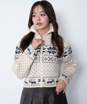 ホワイトアイボリー　モデル：165cm F着用