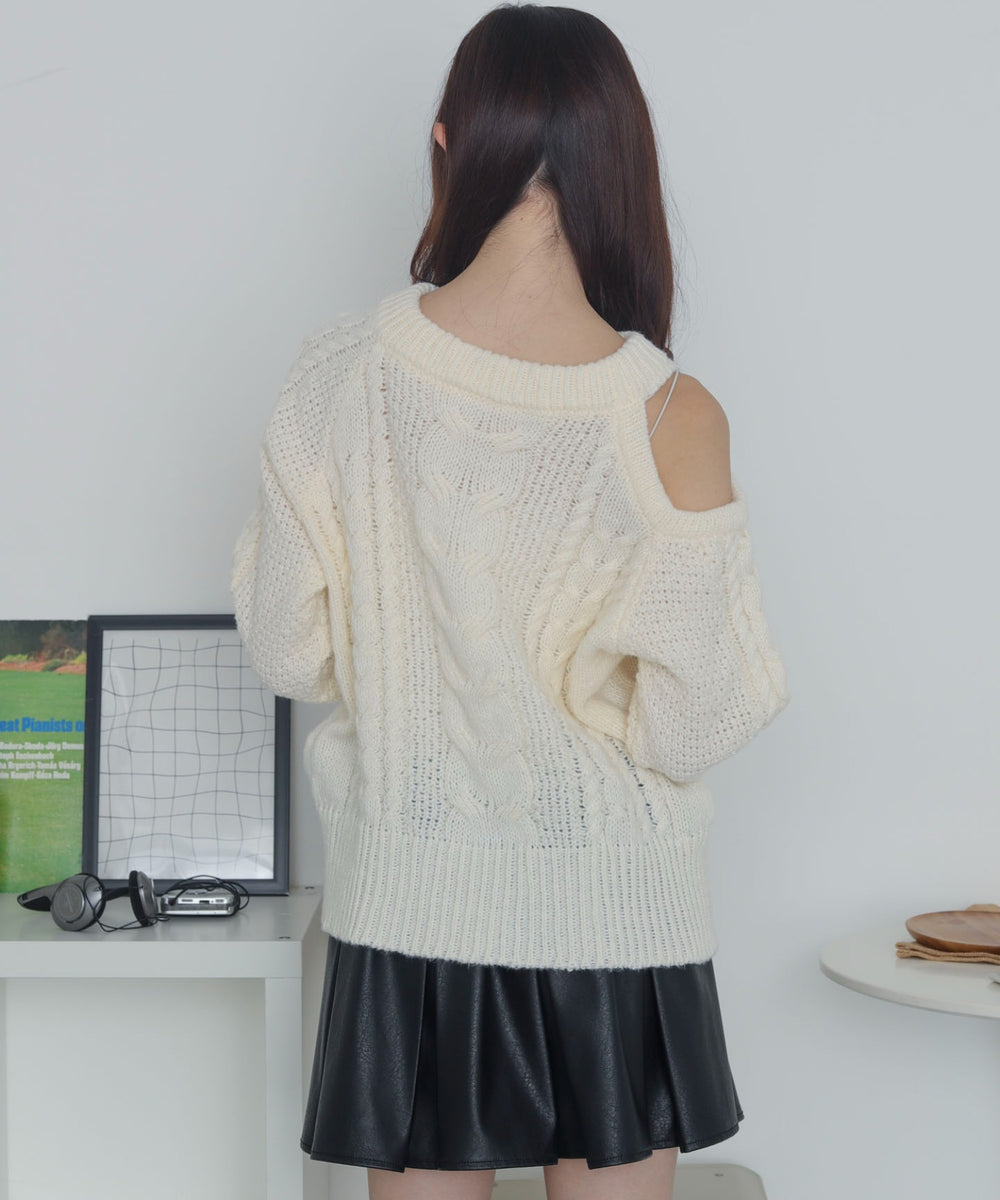 ホワイトアイボリー　モデル：163cm F着用