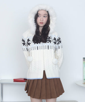 ホワイトアイボリー　モデル：163cm F着用