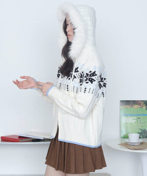 ホワイトアイボリー　モデル：163cm F着用