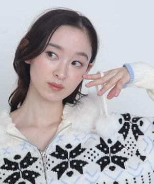 ホワイトアイボリー　モデル：163cm F着用