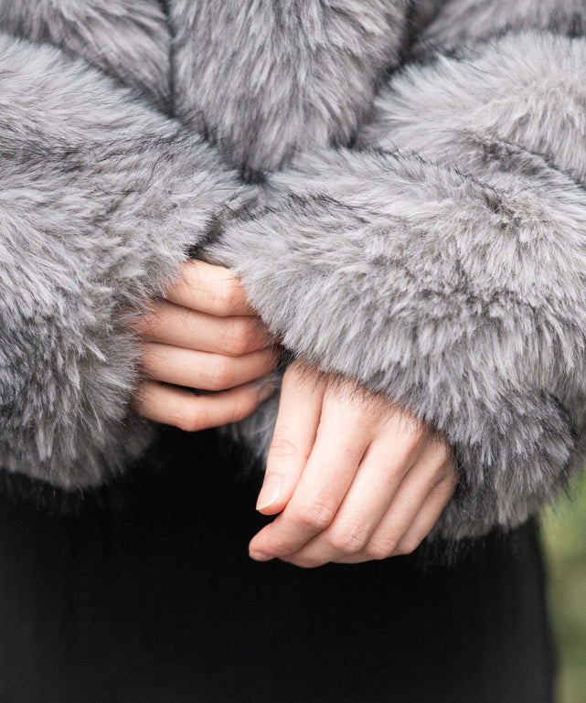 フェイクファーブルゾン