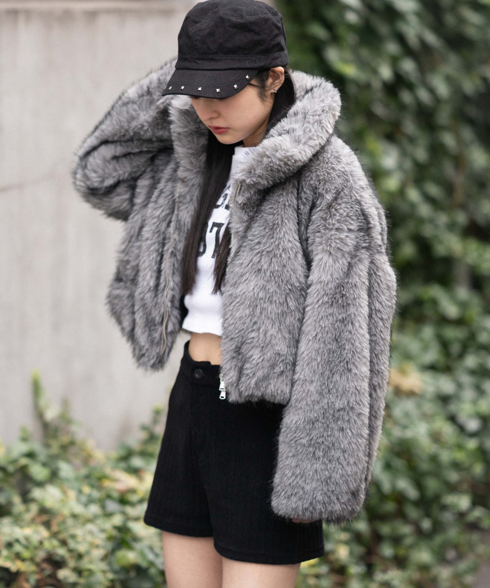 チャコール　モデル：161cm F着用