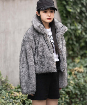 チャコール　モデル：161cm F着用