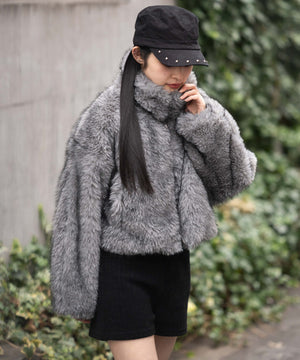 チャコール　モデル：161cm F着用