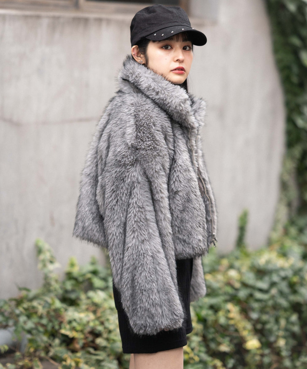 チャコール　モデル：161cm F着用