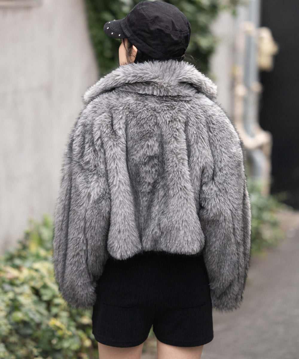 チャコール　モデル：161cm F着用