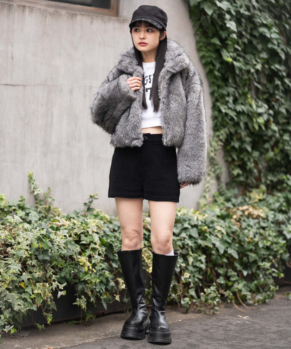 チャコール　モデル：161cm F着用