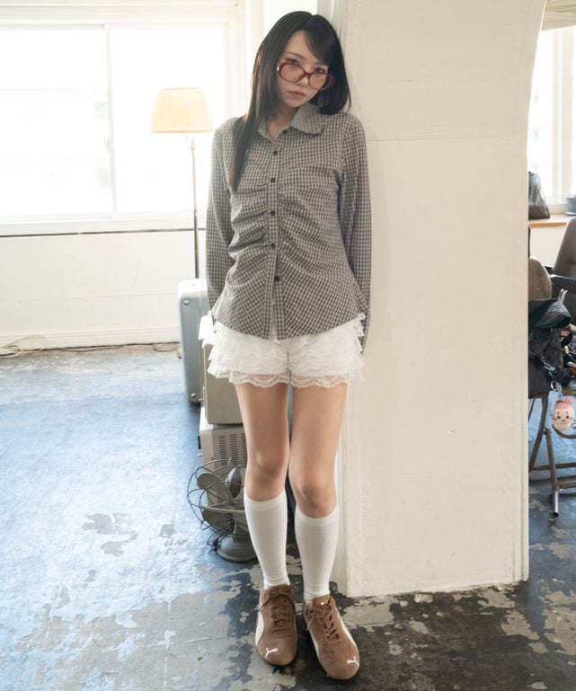 ベージュ　モデル：159cm F着用