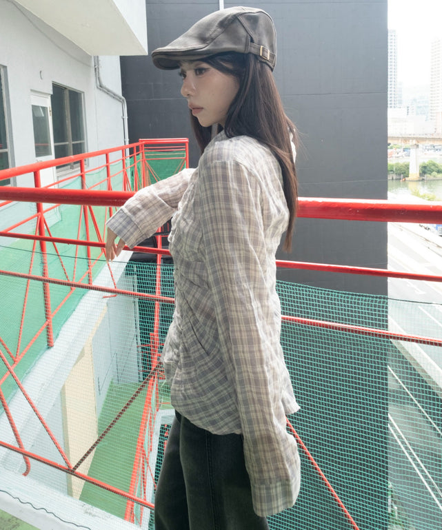 ベージュ　モデル：159cm F着用