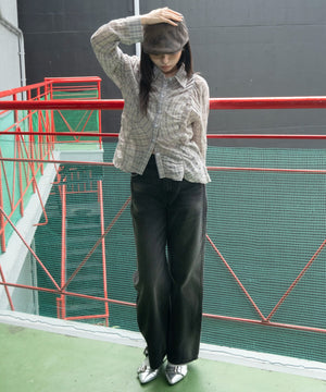 ベージュ　モデル：159cm F着用
