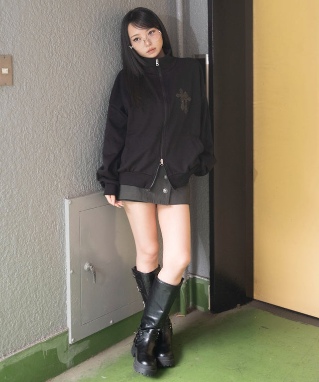 ブラック　モデル：159cm F着用
