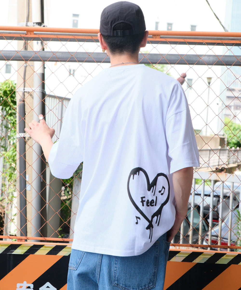 ホワイト モデル：180cm L着用