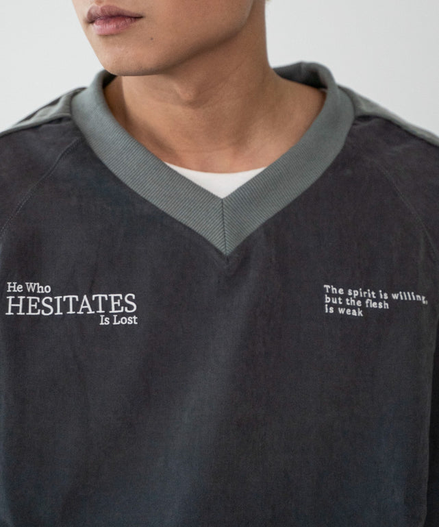 ミリタリーVネックラインプルオーバー