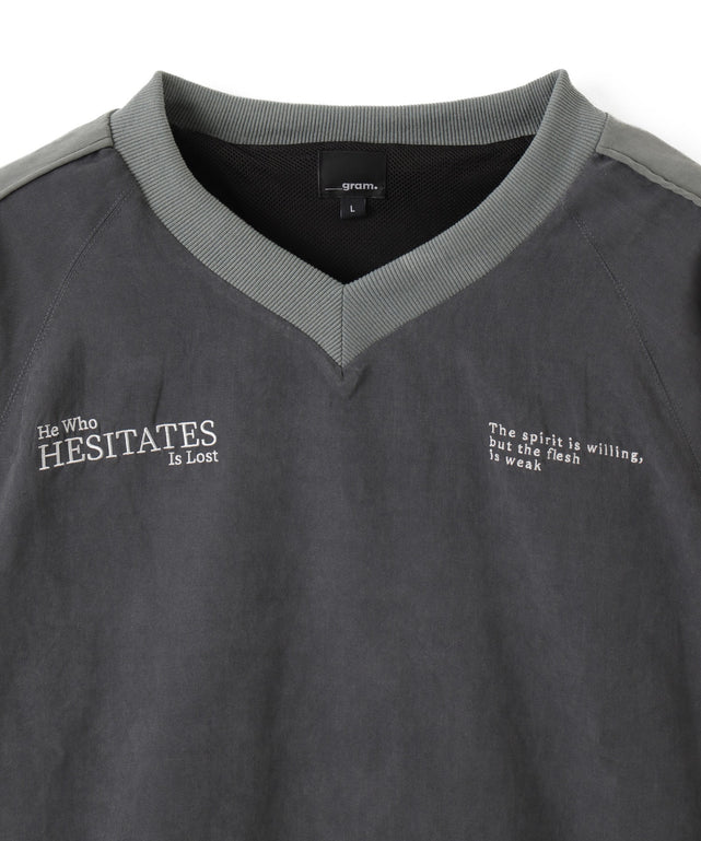 ミリタリーVネックラインプルオーバー