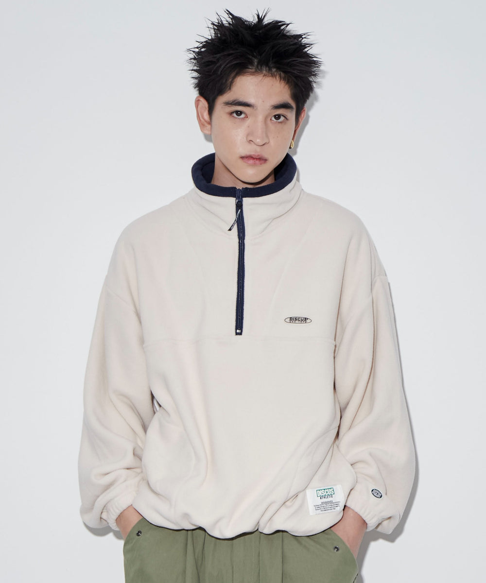 ホワイトアイボリー　モデル：180㎝　L着用