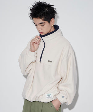 ホワイトアイボリー　モデル：180㎝　L着用