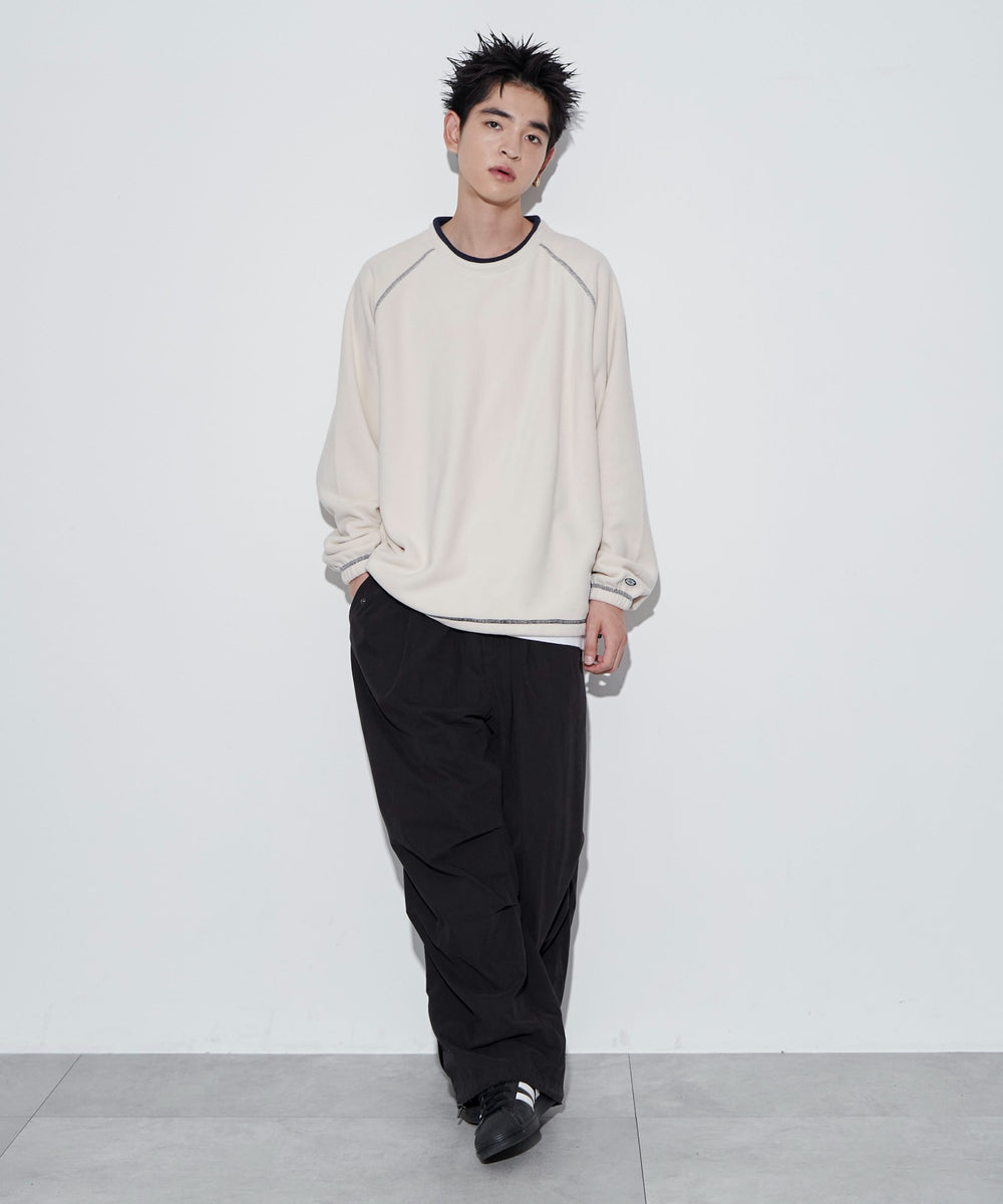 ホワイトアイボリー　モデル：180㎝　L着用