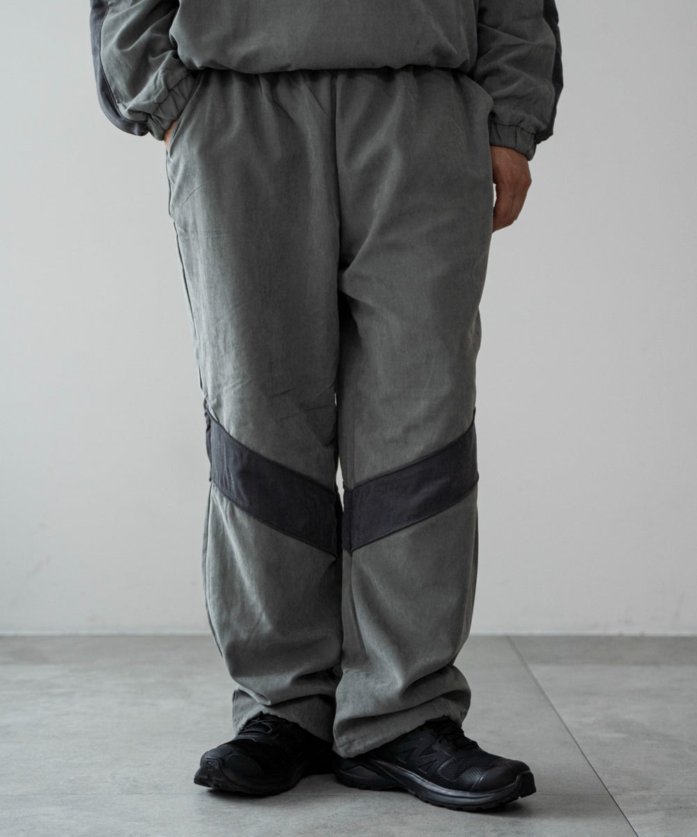 カーキ　モデル：178㎝　L着用