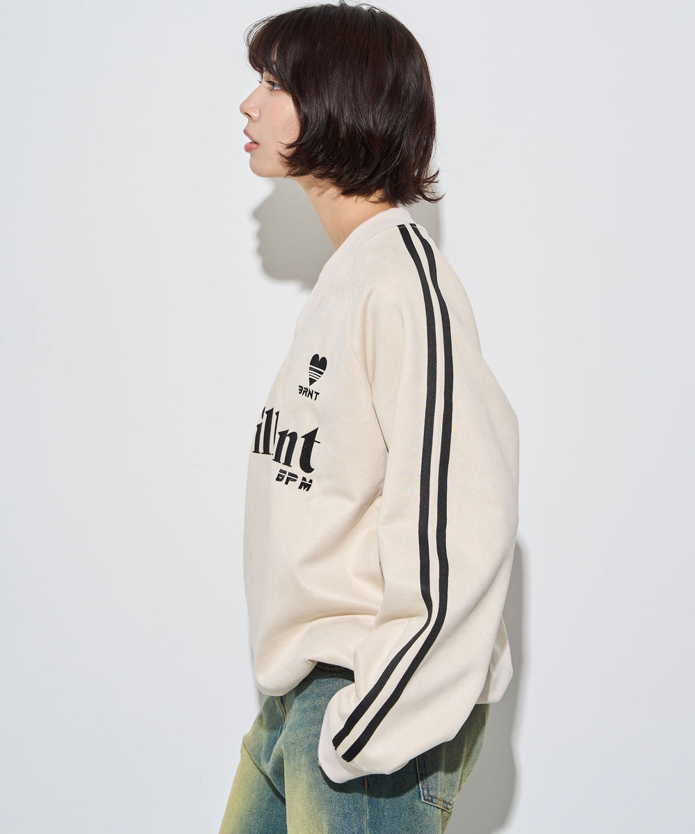 ホワイトアイボリー　モデル:160cm L着用