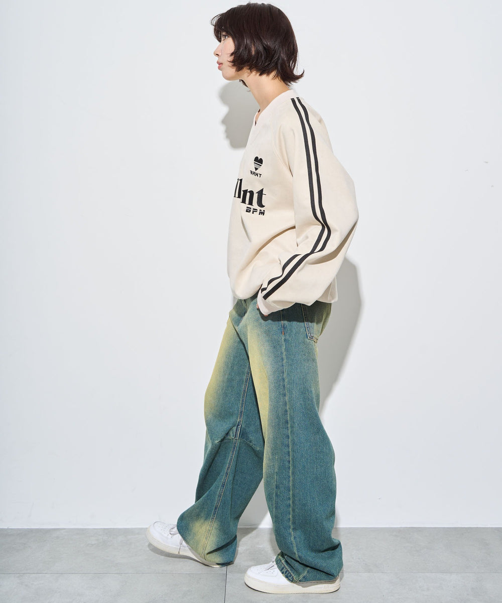 ホワイトアイボリー　モデル:160cm L着用