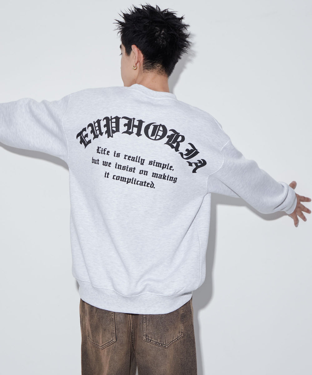 アッシュグレー　モデル:180cm L着用