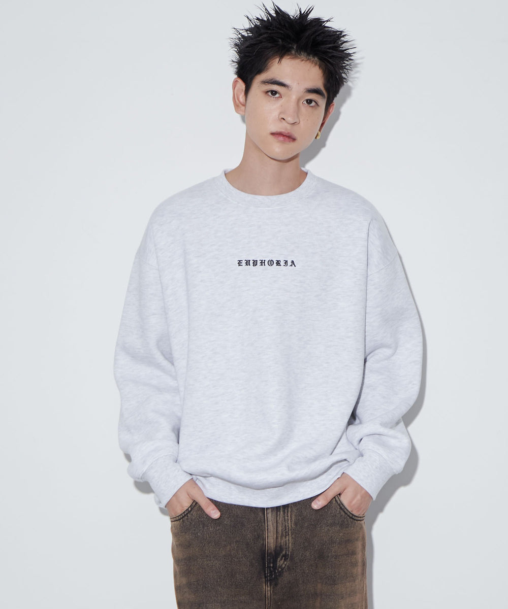 アッシュグレー　モデル:180cm L着用