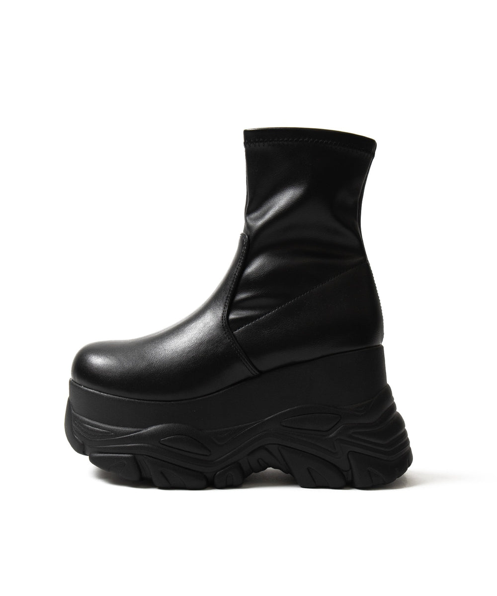 厚底ボリュームスニーカーソールショートブーツ