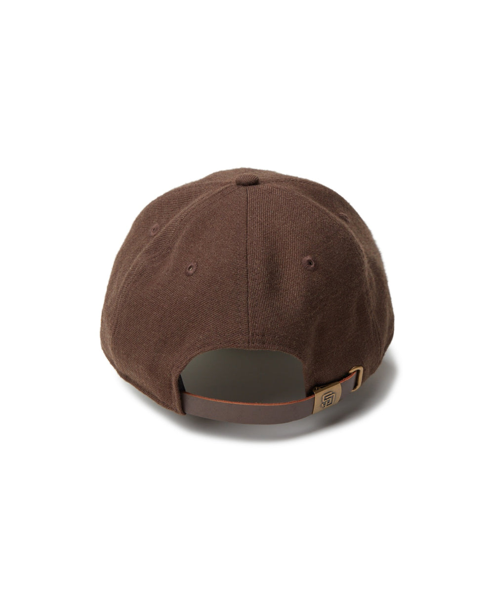 ウォルナット（ブラウン）