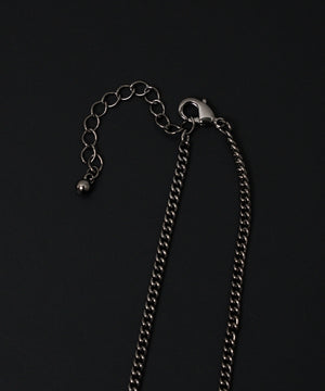 Mモチーフネックレス