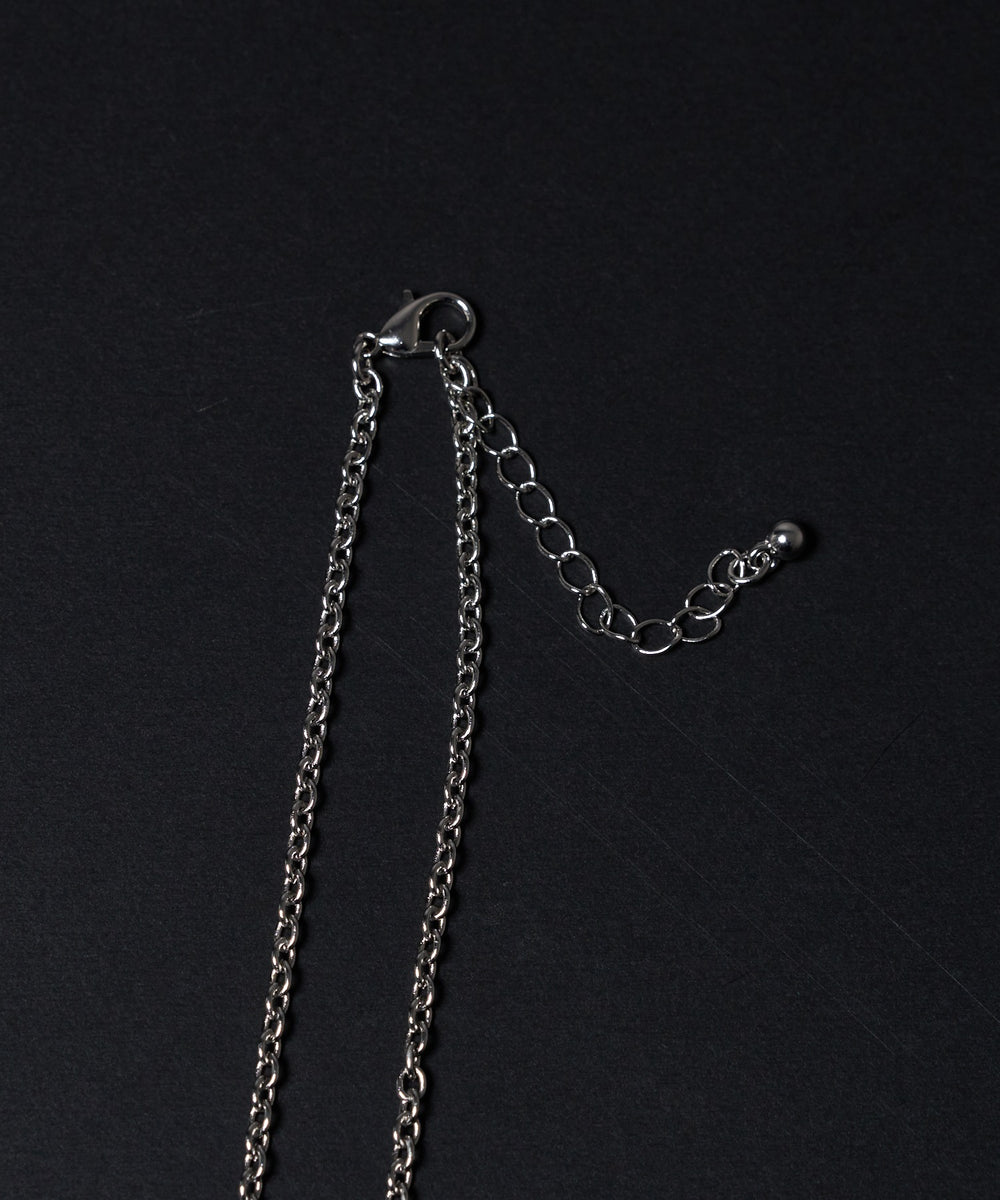 Mメタルモチーフトップネックレス