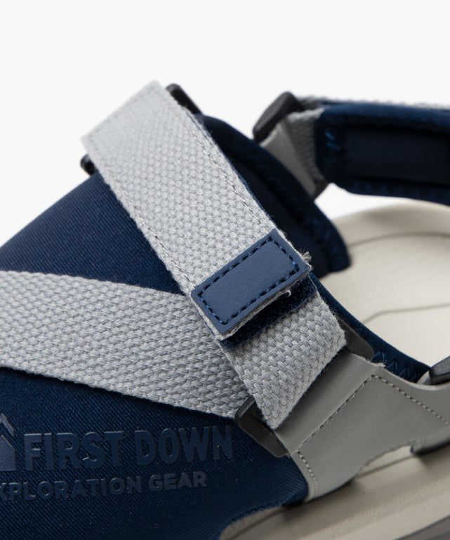 FIRST　DOWN　ベルトサンダル