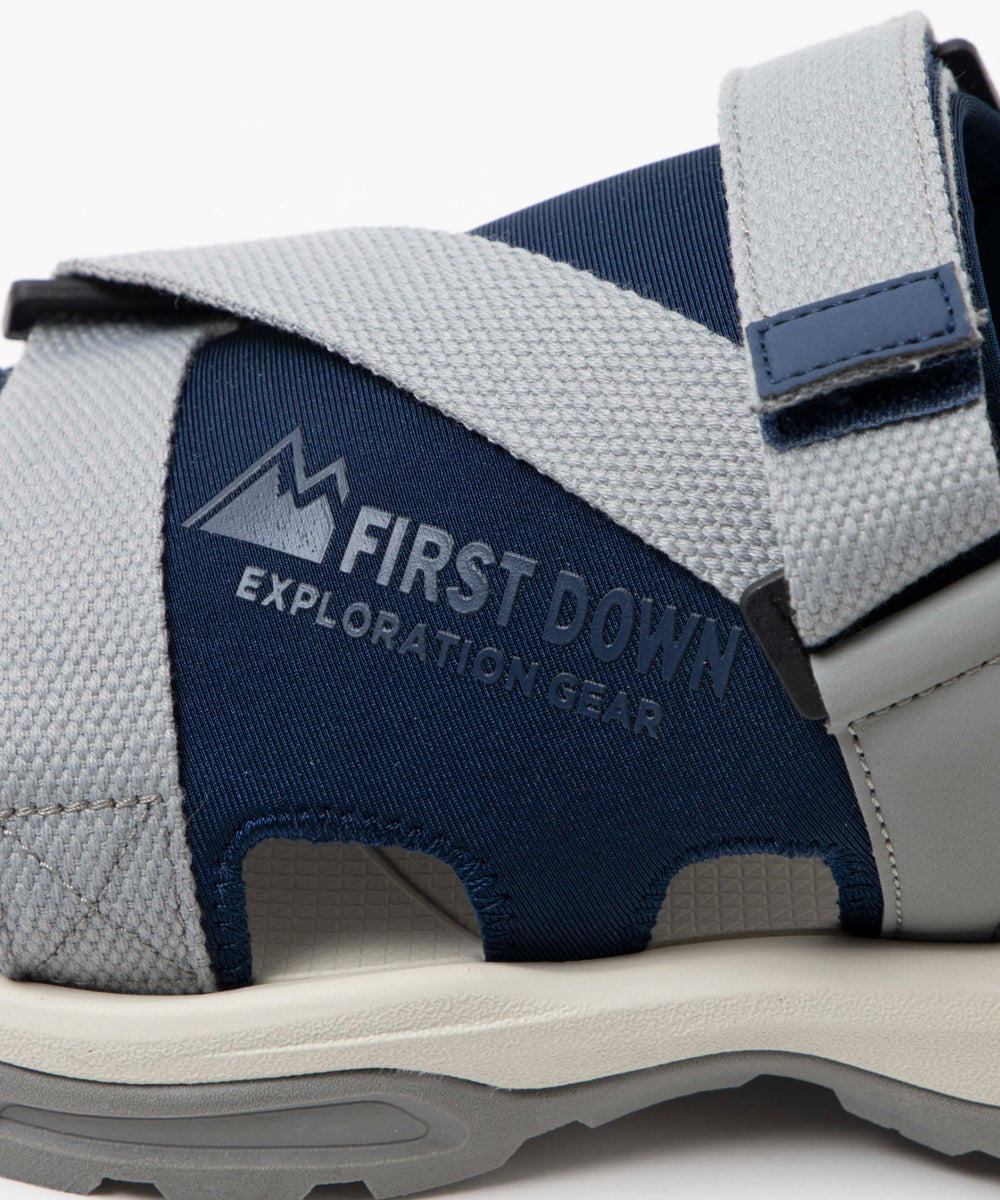 FIRST　DOWN　ベルトサンダル