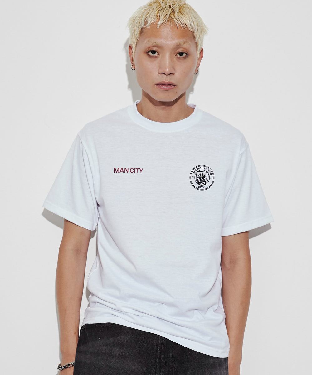 ホワイト モデル：178cm M着用